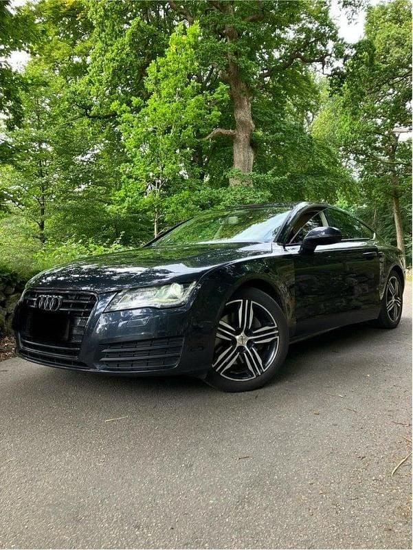 Blå Begagnad 2011 Audi A7 Sportback Performance Halvkombi | 185 000 kr (Bra pris) - Bild 1/4