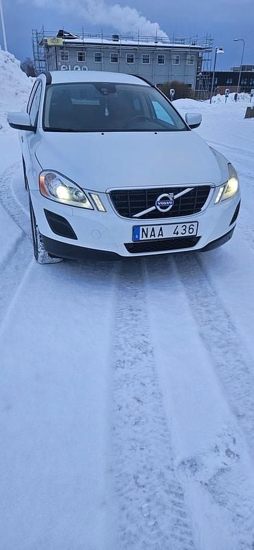 Begagnad Volvo XC60 163 HK (119 kW) 2013 Solid SUV