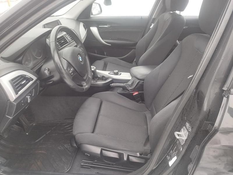 Begagnad BMW 116 116 HK (85 kW) 2013 Svart Halvkombi