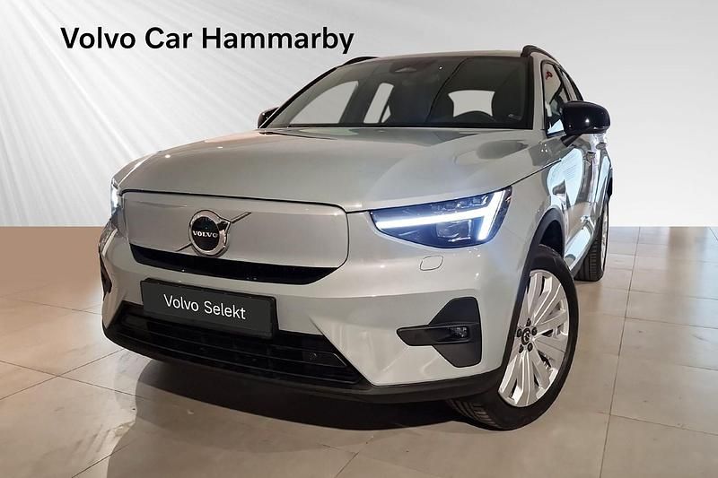 Grå Begagnad 2024 Volvo EX40 Single Motor Extended Range SUV | 459 000 kr - Bild 1/4