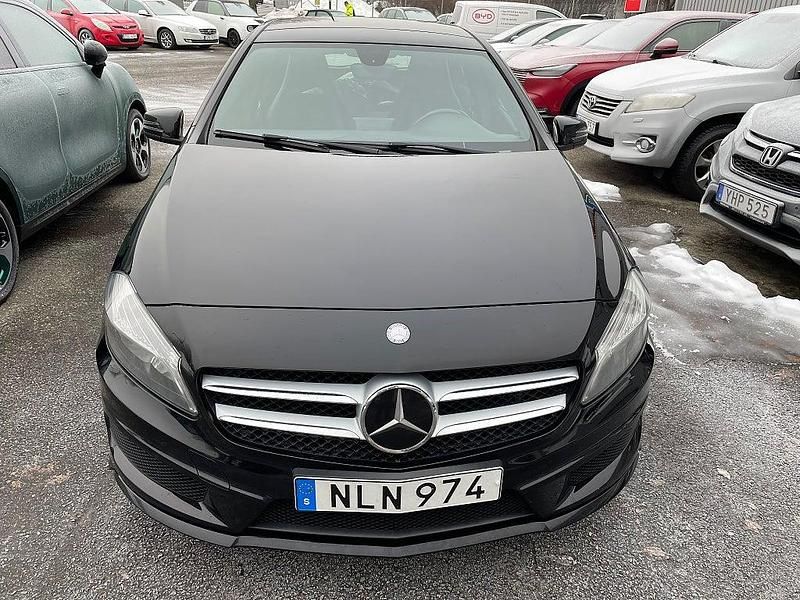 Begagnad Mercedes A180 AMG line 109 HK (80 kW) 2013 Svart Halvkombi
