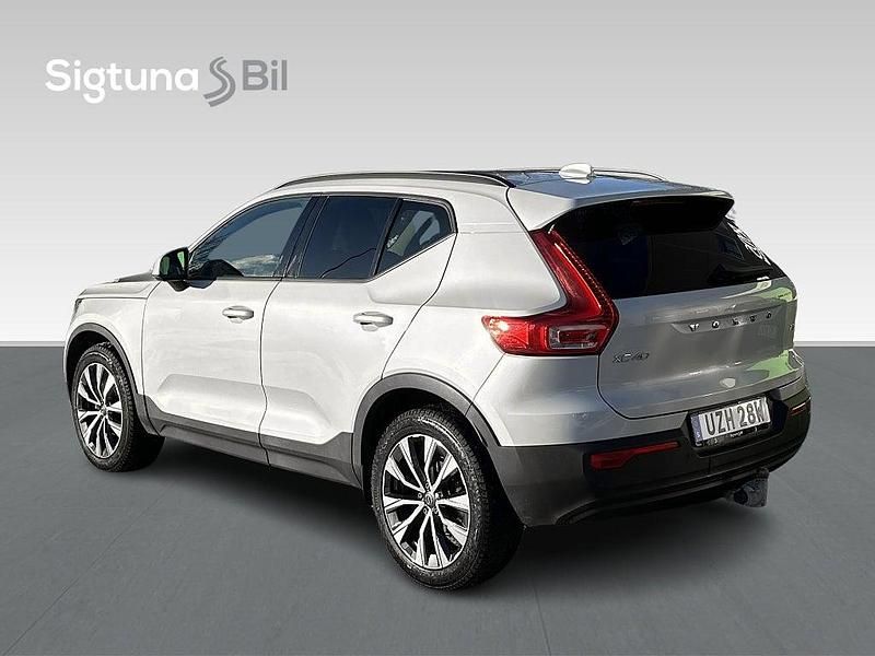 Begagnad Volvo XC40 Kinetic 163 HK (119 kW) 2019 Silver SUV