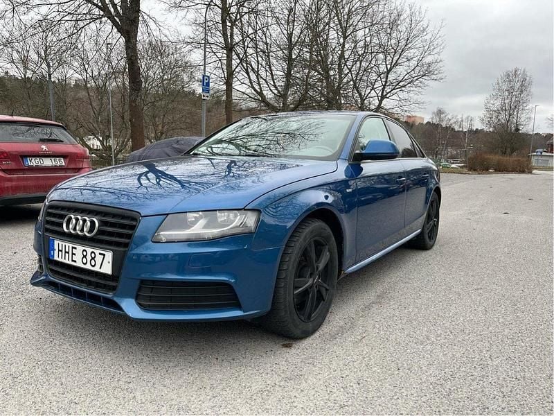 Blå Begagnad 2008 Audi A4 Sedan | 55 000 kr (Marknadspris) - Bild 1/4