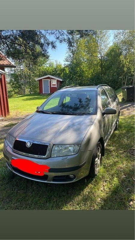 Brun Begagnad 2007 Skoda Fabia Kombi | 7 500 kr (Superpris) - Bild 1/4