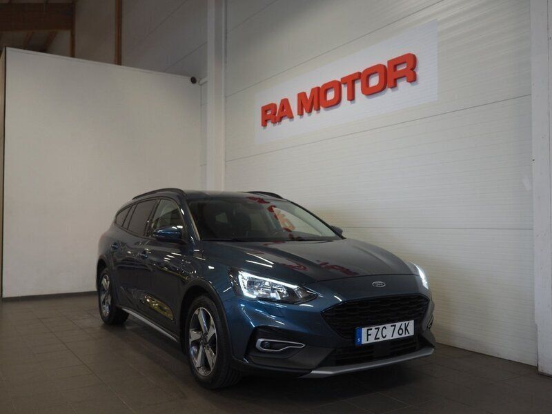 Blå Begagnad 2020 Ford Focus Active Kombi | 189 900 kr (Bra pris) - Bild 1/3