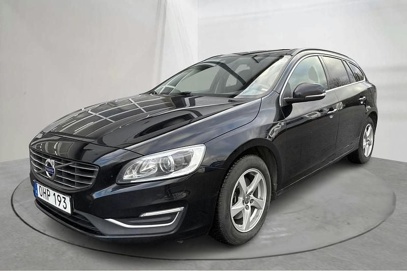 Svart Begagnad 2017 Volvo V60 Business Edition Kombi | 114 800 kr (Superpris) - Bild 1/4