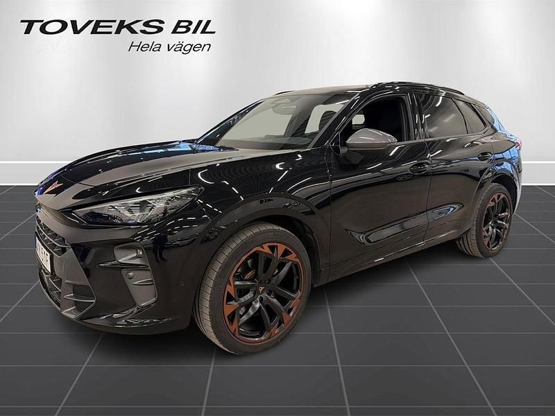 Svart Begagnad 2025 Cupra Terramar VZ SUV | 429 900 kr - Bild 1/4