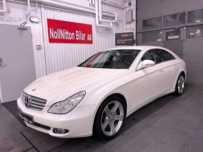 Vit Begagnad 2007 Mercedes CLS350 AMG Sportkupé | 129 900 kr (Marknadspris) - Bild 1/4