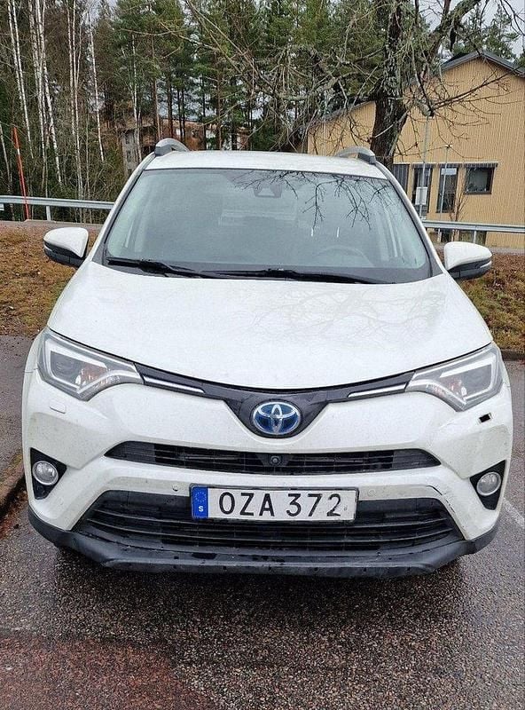 Vit Begagnad 2016 Toyota RAV4 Hybrid SUV | 167 000 kr (Lite dyr) - Bild 1/4