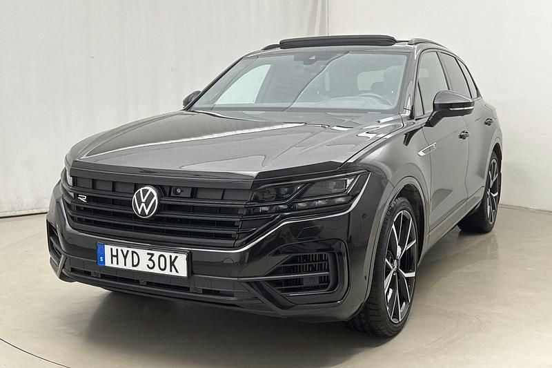 Brun Begagnad 2023 VW Touareg SUV | 664 300 kr - Bild 1/4