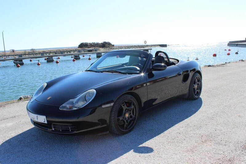Svart Begagnad 2002 Porsche Boxster S Cab | 165 000 kr - Bild 1/4