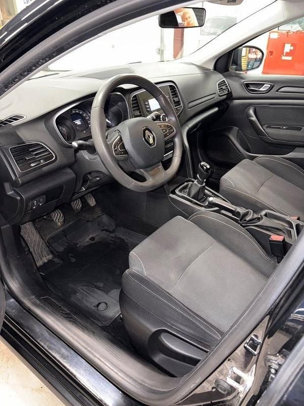 Begagnad Renault Mégane III 101 HK (74 kW) 2016 Svart