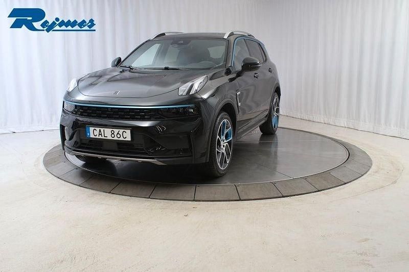 Svart Begagnad 2023 Lynk & Co 01 SUV | 304 800 kr (Marknadspris) - Bild 1/4