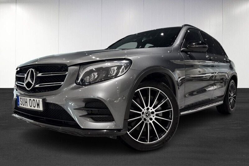 Grå (grey) Begagnad 2019 Mercedes GLC220 AMG line SUV | 349 000 kr (Marknadspris) - Bild 1/4