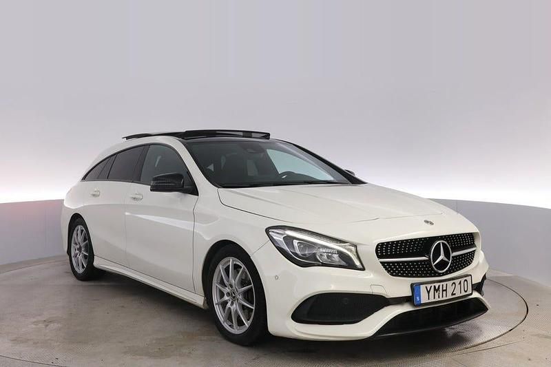 Vit Begagnad 2017 Mercedes CLA220 Shooting Brake AMG Kombi | 225 000 kr (Marknadspris) - Bild 1/4
