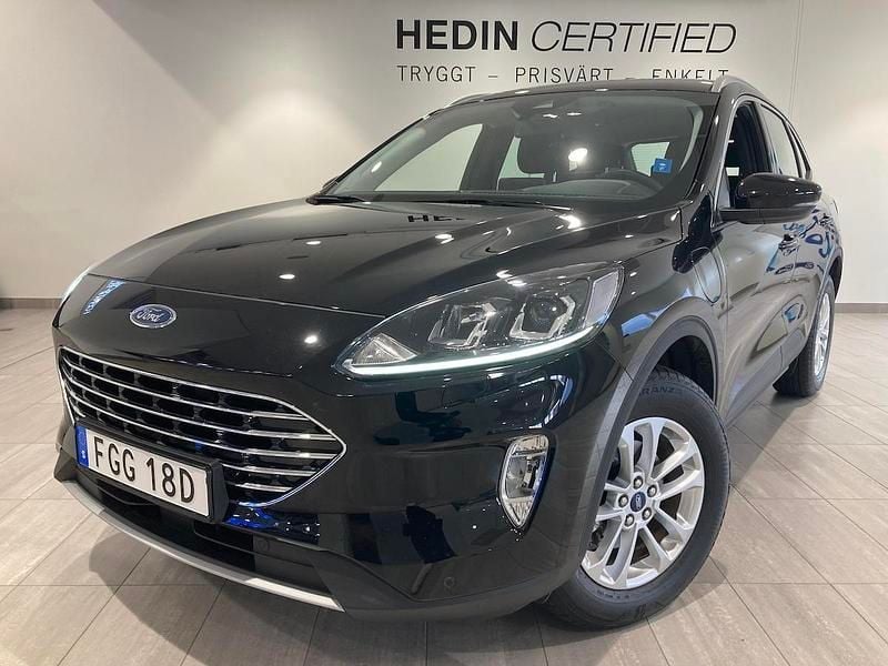 Svart (black) Begagnad 2022 Ford Kuga Titanium SUV | 279 900 kr (Marknadspris) - Bild 1/4