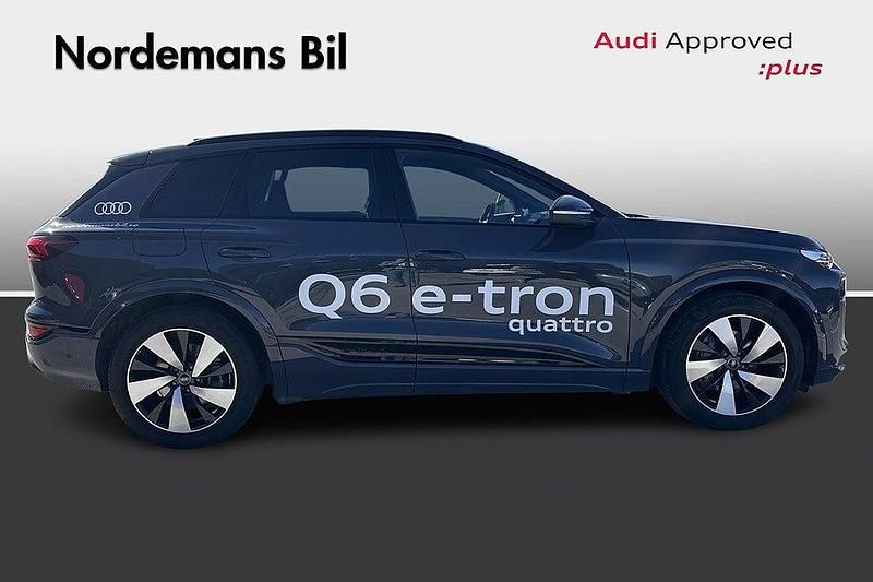 Begagnad Audi e-tron S-Line 285 kW (388 HK) 2024 Grå SUV
