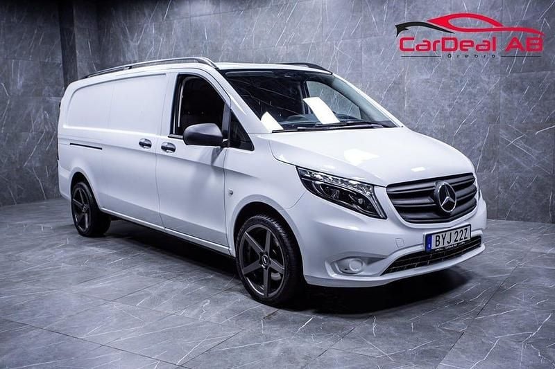 Vit Begagnad 2021 Mercedes Vito Van | 429 800 kr (Dyr) - Bild 1/4
