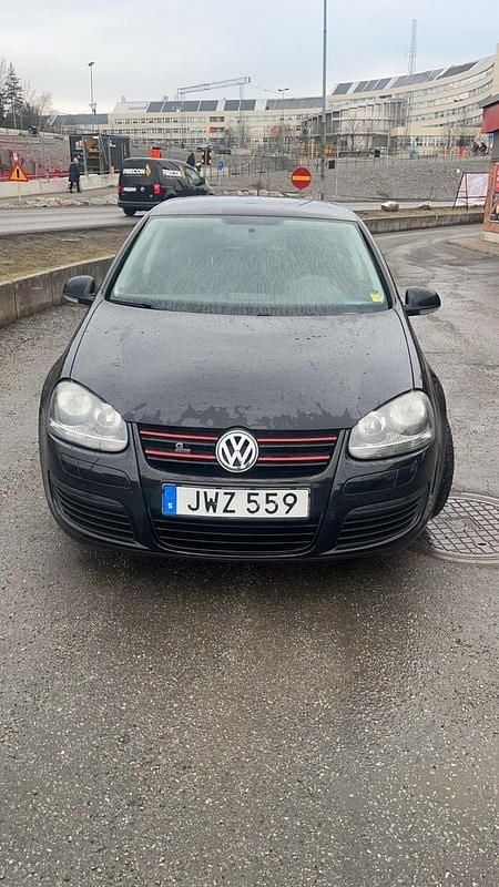 Begagnad VW Golf VI 140 HK (102 kW) 2009 Halvkombi