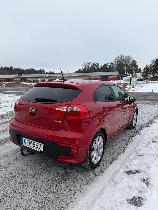 Begagnad Kia Rio 84 HK (61 kW) 2016 Halvkombi