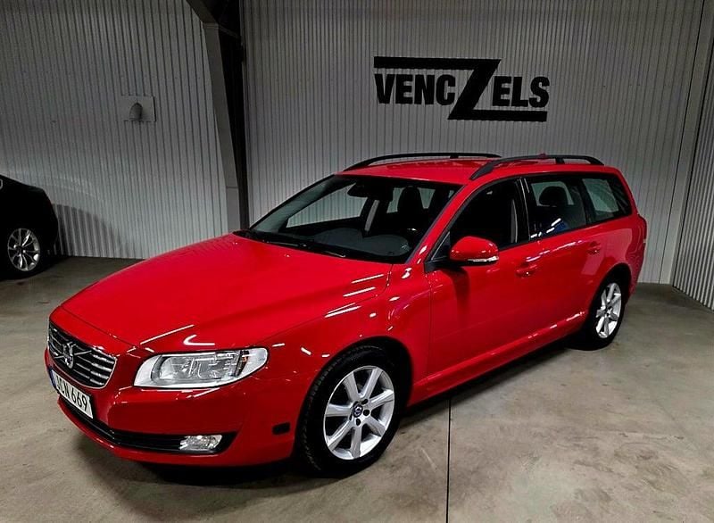Röd Begagnad 2015 Volvo V70 Standard Kombi | 129 000 kr (Marknadspris) - Bild 1/4