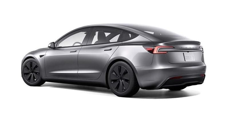 Begagnad Tesla Model 3 Standard Range 208 kW (283 HK) 2025 Quicksilver metallic Sedan