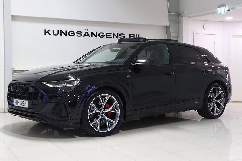 Begagnad Audi Q8 Competition 286 HK (210 kW) 2023 Svart SUV
