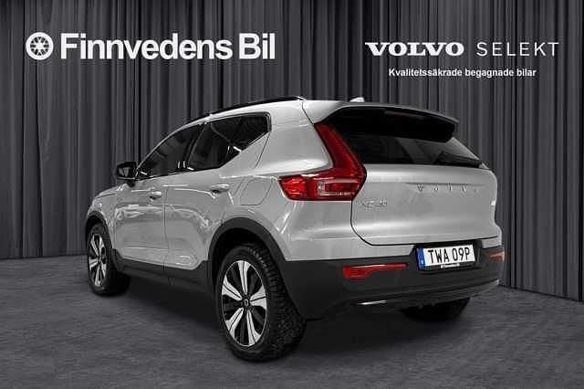 Begagnad Volvo XC40 Plus 175 kW (238 HK) 2022 Silver SUV