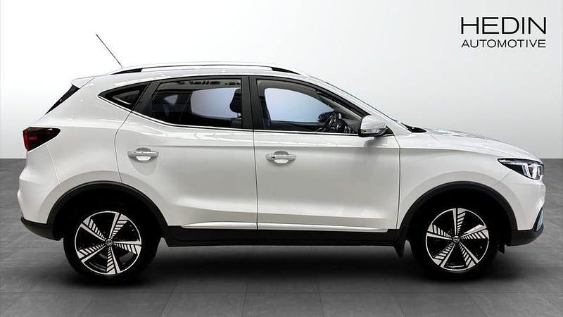 Begagnad MG ZS Luxury 105 kW (143 HK) 2021 Vit SUV
