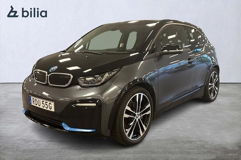 Grå Begagnad 2022 BMW i3 Comfort Edition Halvkombi | 259 000 kr (Bra pris) - Bild 1/4