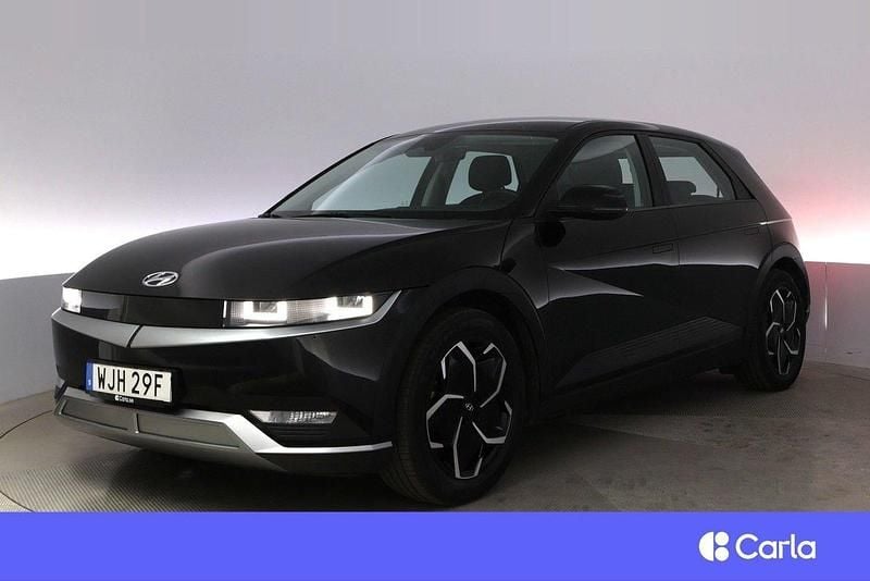 Svart Begagnad 2021 Hyundai Ioniq 5 Essential SUV | 307 900 kr (Bra pris) - Bild 1/4