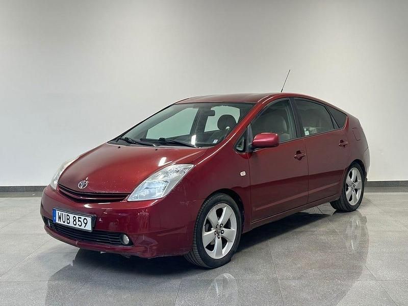 Röd Begagnad 2005 Toyota Prius Halvkombi | 41 900 kr (Bra pris) - Bild 1/4