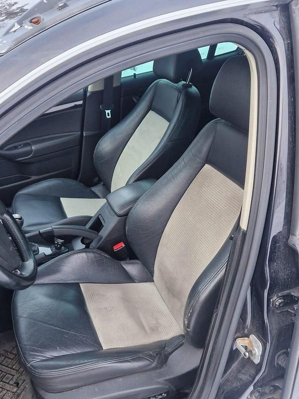 Begagnad Saab 9-3 180 HK (132 kW) 2010 Kombi