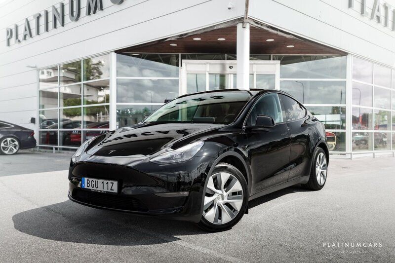 Svart Begagnad 2022 Tesla Model Y Long Range SUV | 349 000 kr (Superpris) - Bild 1/4