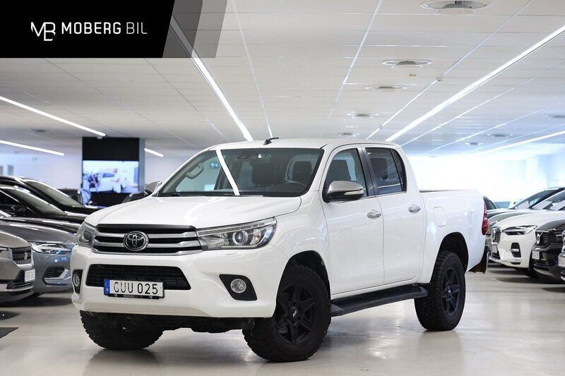 Vit Begagnad 2017 Toyota HiLux Pickup | 359 900 kr (Lite dyr) - Bild 1/3
