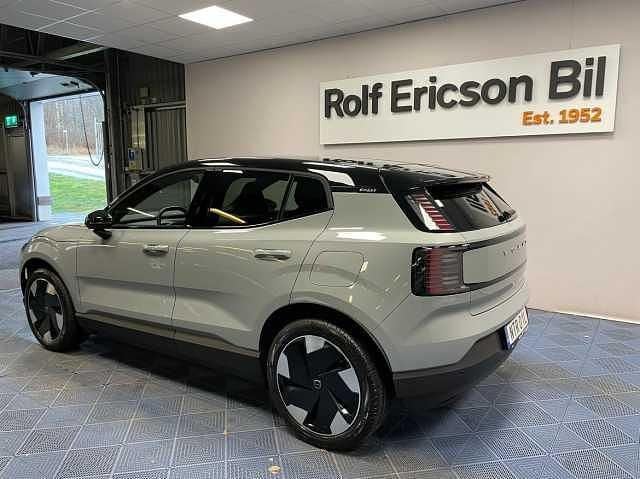 Begagnad Volvo EX30 Plus 202 kW (275 HK) 2023 Grå SUV