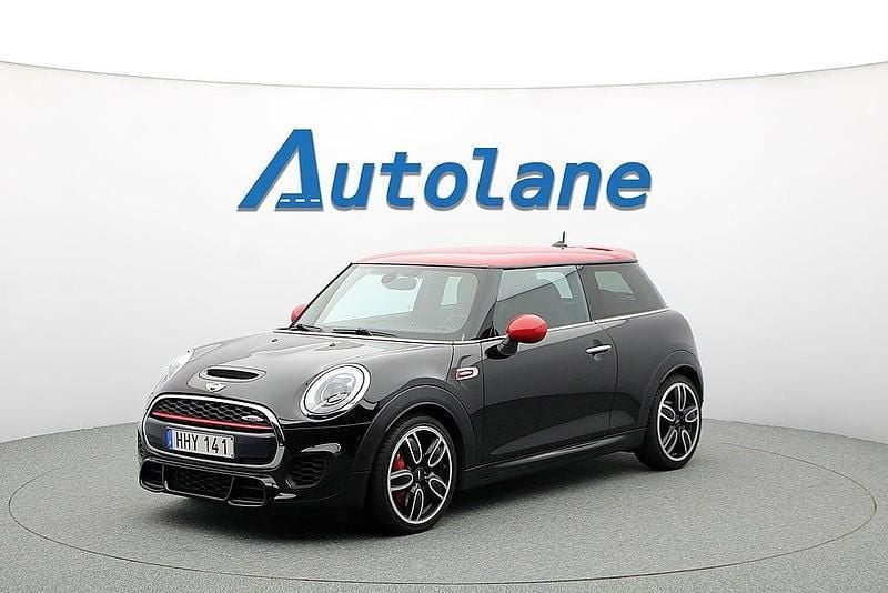 Begagnad Mini John Cooper Works Chili 231 HK (169 kW) 2015 Svart (midnight black metallic) Halvkombi