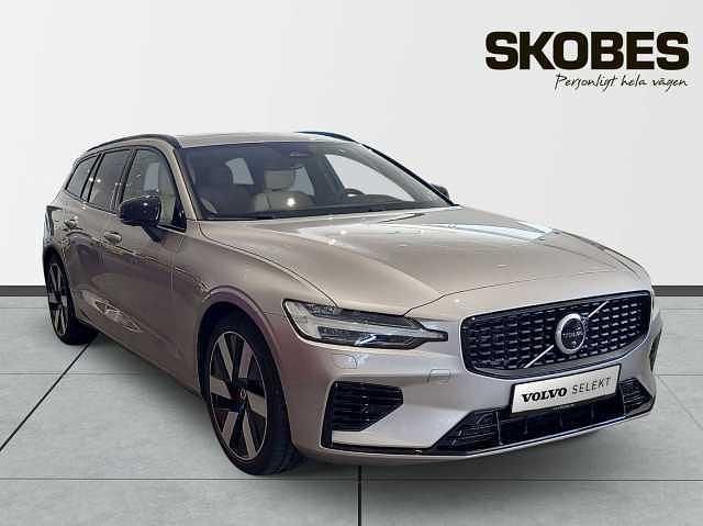 Ljusgrå (grå) Begagnad 2024 Volvo V60 Ultimate Kombi | 570 000 kr - Bild 1/3