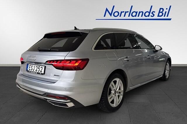 Begagnad Audi A4 Advanced Plus 204 HK (150 kW) 2024 Florettsilver metallic Kombi