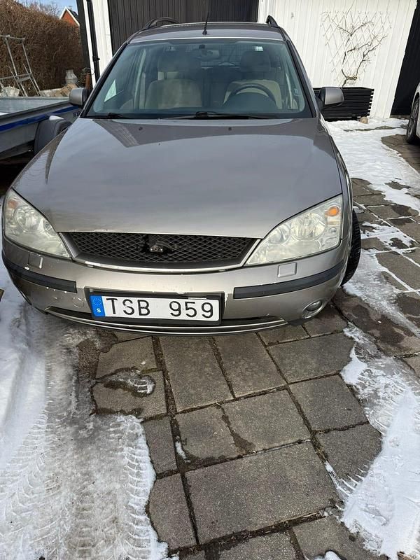 Begagnad Ford Mondeo 145 HK (106 kW) 2003 Kombi