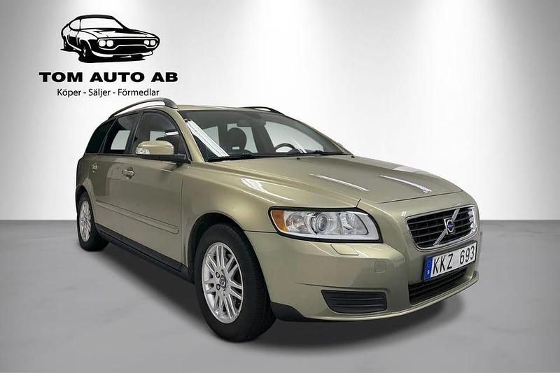Begagnad Volvo V50 Kinetic 125 HK (91 kW) 2007 Grön Kombi