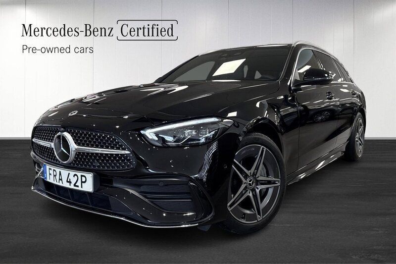 Svart Begagnad 2023 Mercedes C300e AMG Kombi | 469 000 kr (Bra pris) - Bild 1/4