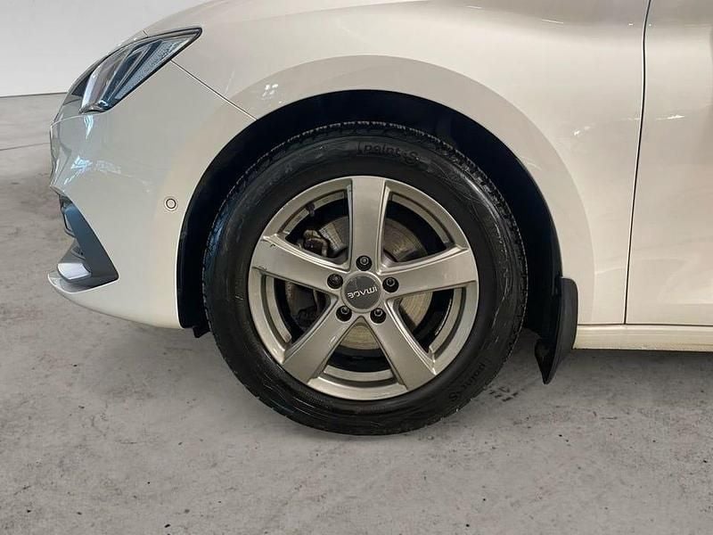 Begagnad Seat Leon FR 132 HK (97 kW) 2020 Vit Kombi