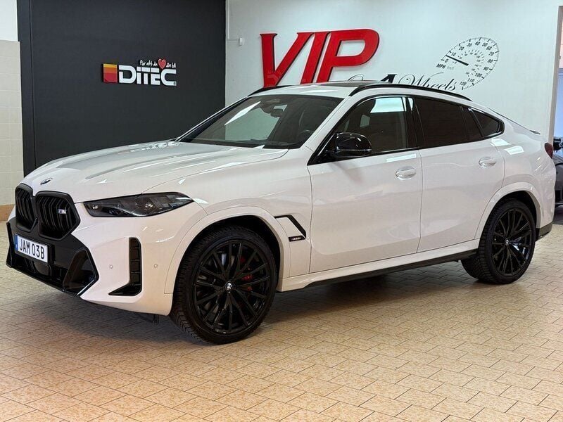 Vit Begagnad 2023 BMW X6 Comfort Edition SUV | 998 800 kr - Bild 1/4