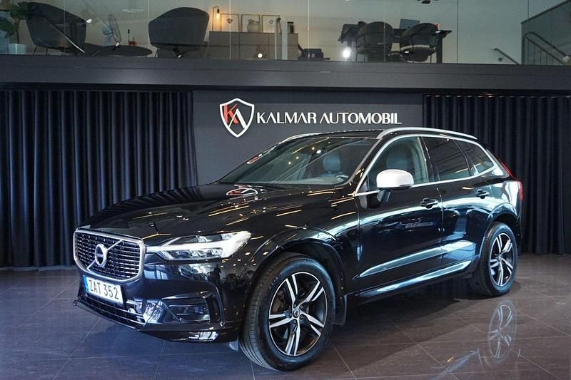Svart Begagnad 2017 Volvo XC60 R-Design SUV | 289 900 kr (Dyr) - Bild 1/4