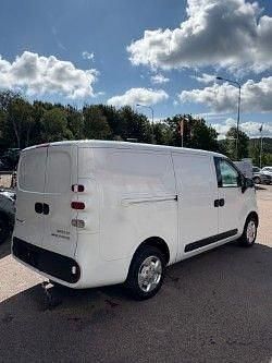 Ny Maxus eDeliver 5 121 kW (165 HK) 2025 Vit Van