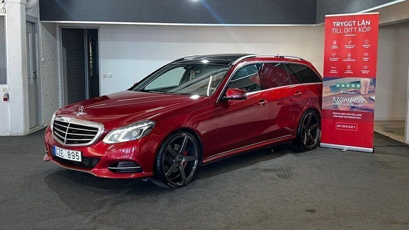 Röd Begagnad 2013 Mercedes E250 Kombi | 159 900 kr (Dyr) - Bild 1/4