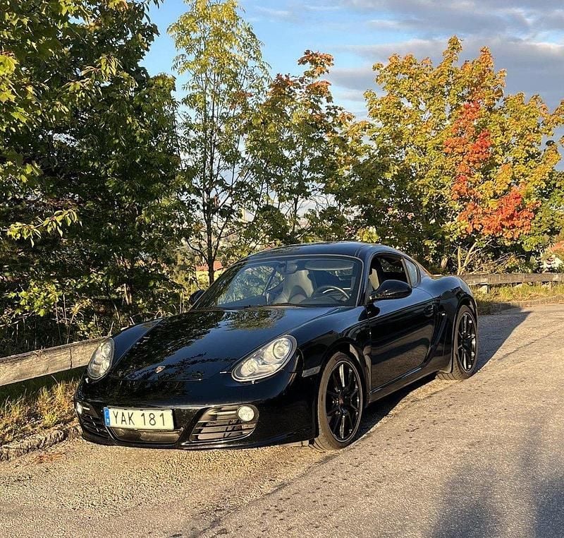 Svart Begagnad 2011 Porsche Cayman S Sportkupé | 439 000 kr - Bild 1/4