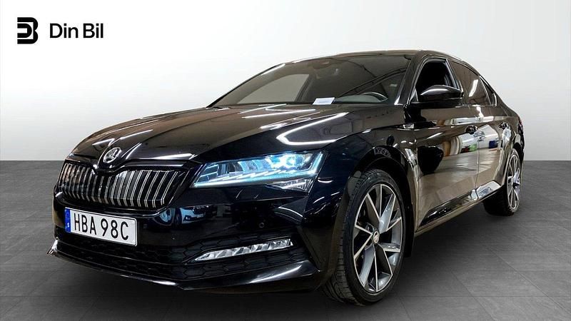 Svart Begagnad 2020 Skoda Superb SportLine Sedan | 309 900 kr (Lite dyr) - Bild 1/4