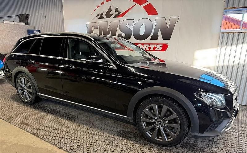 Begagnad Mercedes E220 All-Terrain Avantgarde 194 HK (142 kW) 2017 Svart Kombi